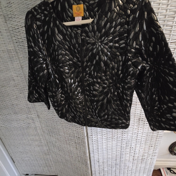 Ruby Rd. Black Metallic Floral-Print Zip Jacket - Picture 4 of 6